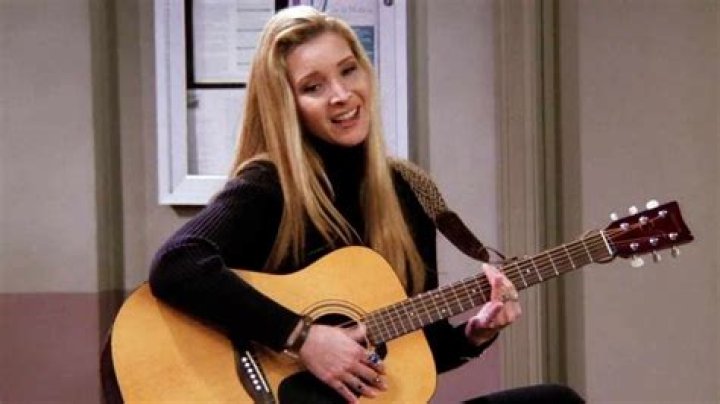 'Friends' Star Lisa Kudrow Had To Audition Twice For The Role Of Phoebe