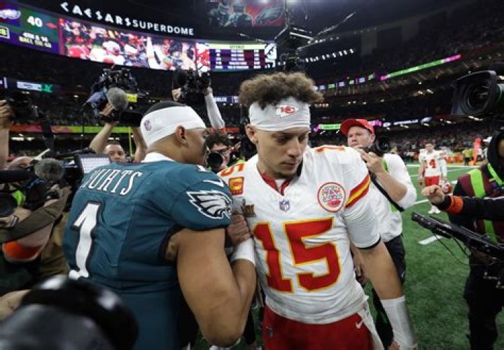 'Kermit can’t handle the boos': 49ers fans BRUTALLY TROLL Patrick Mahomes after he calls out booing-fans during Super Bowl Opening Night