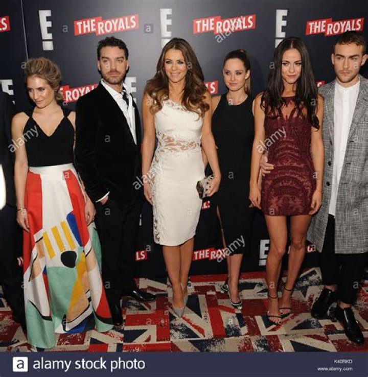 'Royals' Actors Tom Austen & Alexandra Park Are BFFs IRL & Here's How You & Your Friends Can Capture Jaspenor's Spirit