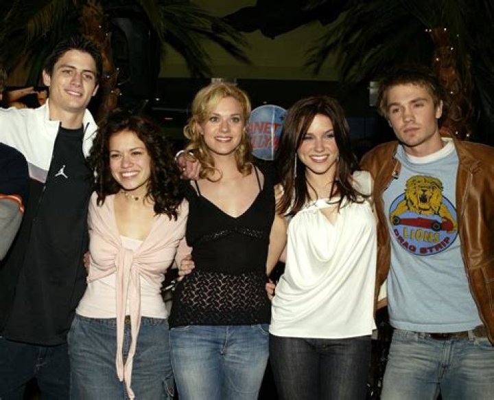 10 Things You Never Noticed From The 'One Tree Hill' Pilot — Like Peyton's Webcam Face