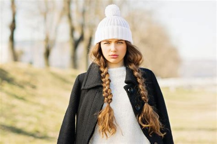 11 Hairstyles That Look Amazing Under A Beanie — VIDEOS