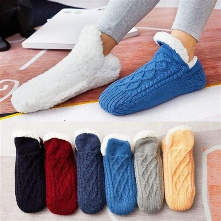 15 Best Slipper Socks for Women to Keep Their Feet Toasty And Warm