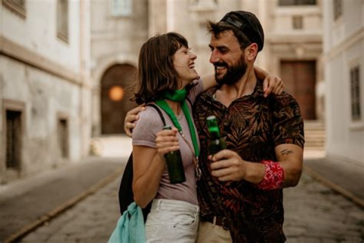 20 Interesting Things About Men’s Brains When They're In Love