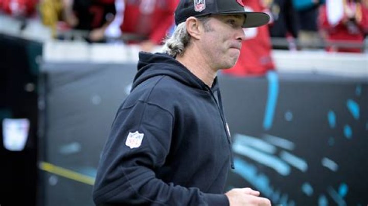 49ers promote Sorensen to DC and hire Staley as an assistant, AP source says