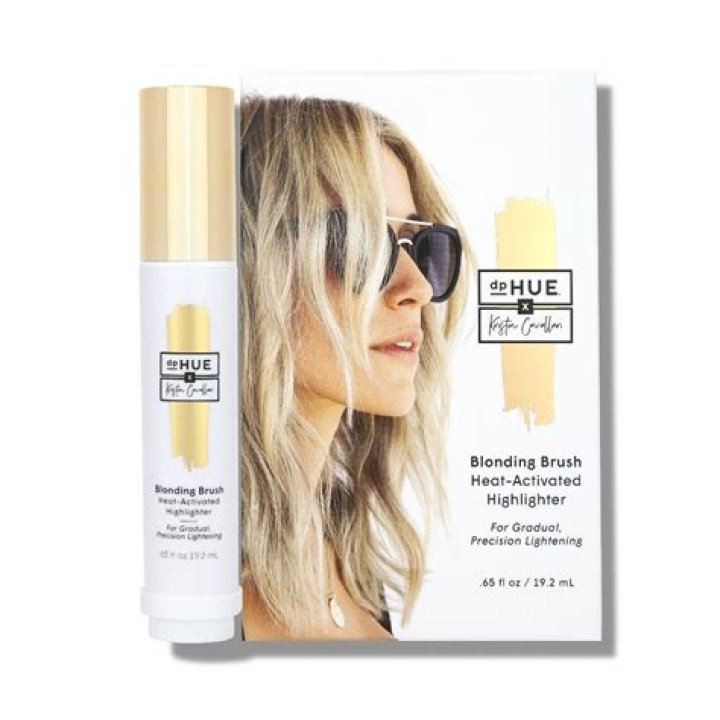 7 Best Hair-Lightening Sprays for Beachy Blonde Tresses