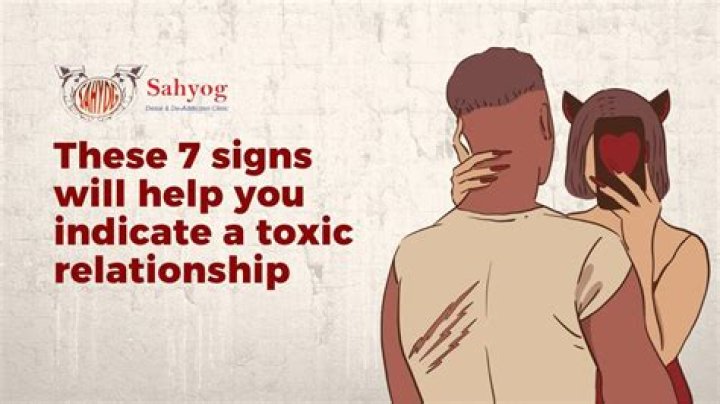 7 Signs A Toxic Relationship With Housemates Is Making Your Anxiety SO Much Worse