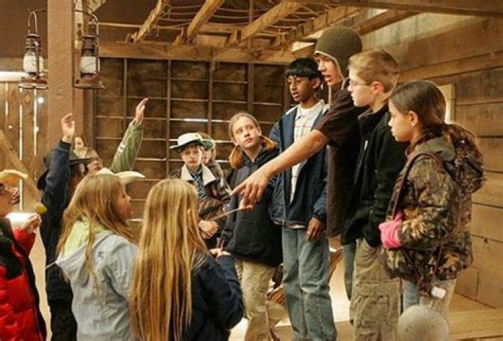 8 Reasons CBS' 'Kid Nation' Was More Traumatizing For Children Than 'The Hunger Games'