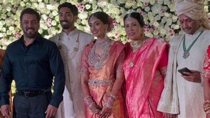 8 unmarried Bollywood actors who chose to remain happily single; Salman Khan to Tabu