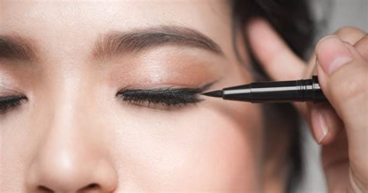 9 Winged Eyeliner Hacks From TikTok That Are Beyond Brilliant
