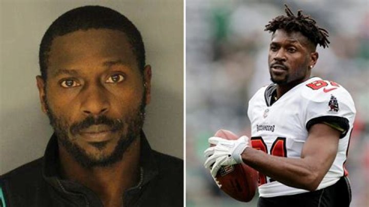 After Breaking Up With Jackboy Asian Doll Moves On To Antonio Brown