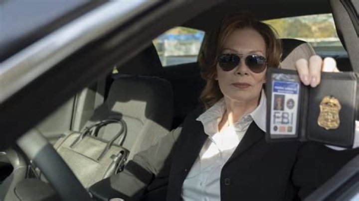 Agent Laurie Blake on Watchmen: Jean Smart plays Silk Spectre from the original comics