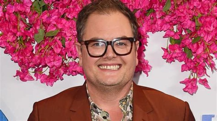 Alan Carr dating toyboy hairdresser – and he’s already been introduced to Adele
