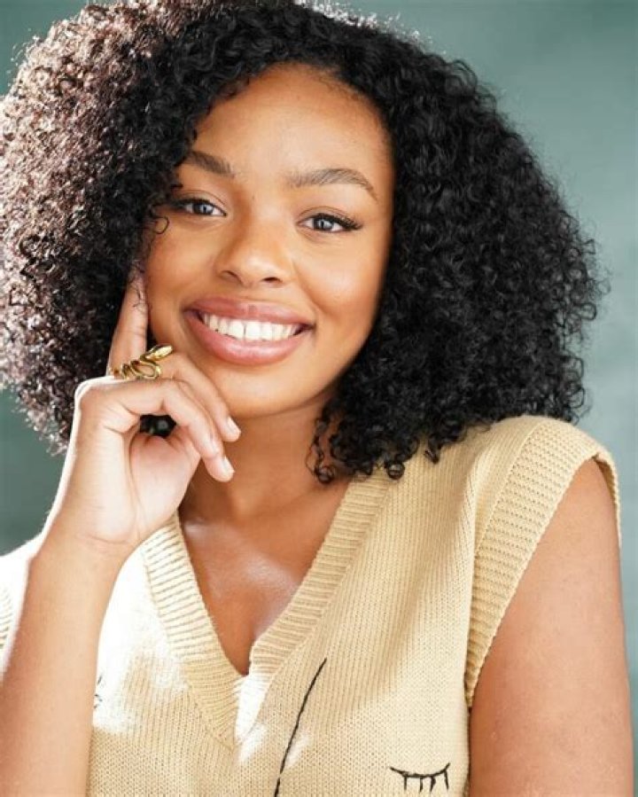 Alana Bright Biography, Age, Height, Wiki, Parents, Net Worth