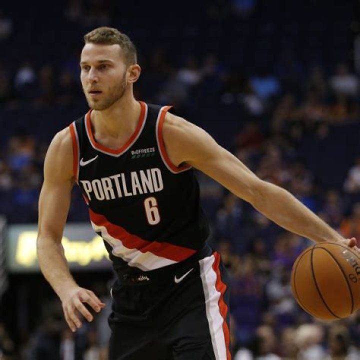 All About Canadian Player Nik Stauskas's Life [2023 Update]