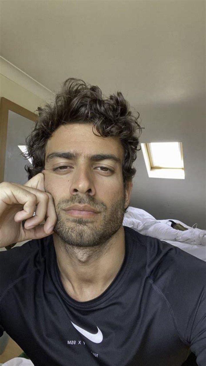 Andrew Georgiades (Model) Wiki, Biography, Age, Girlfriends, Family, Facts and More