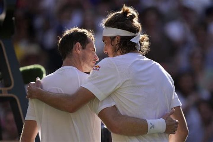 Andy Murray exits Wimbledon with uncertainty after a 5-set, 2-day loss to Stefanos Tsitsipas