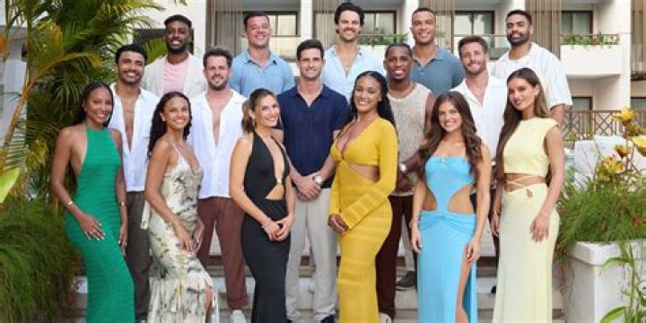 Are Juelia & Mikey T. Still Together After 'Bachelor In Paradise'? His Return Might Have Been Fate