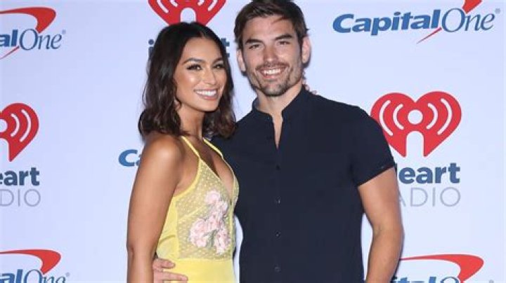 Ashley Iaconetti congratulates Jared Haibon on opening ‘dream’ coffee shop and lounge