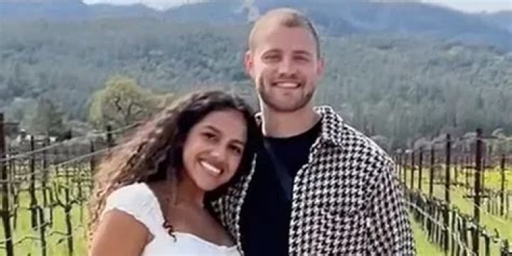 Bachelor In Paradise Star Teddi Wright Engaged To Boyfriend Nicholas