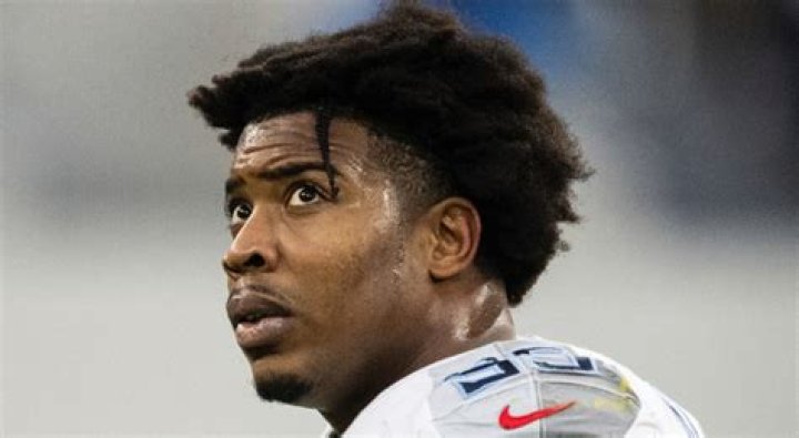 Bears agree to deal with Titans DE DeMarcus Walker