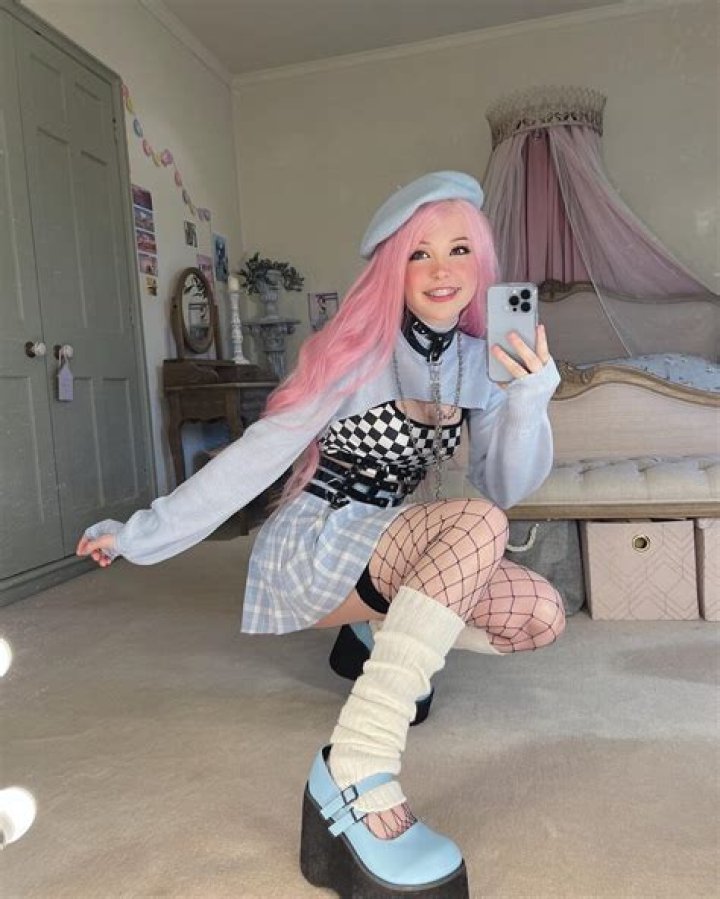 Belle Delphine Age, Wiki, Height, Boyfriend, Net Worth