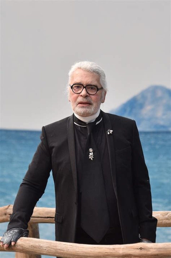 Biography, Fashion Designer, Chanel and Fendi