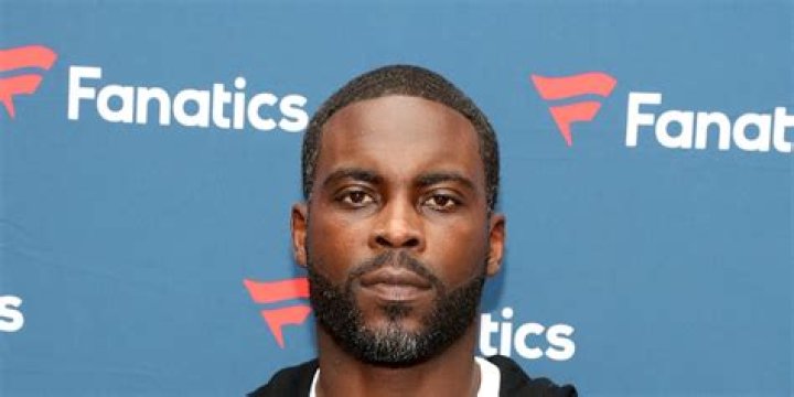 Biography, NFL Quarterback, Fox Sports Commentator