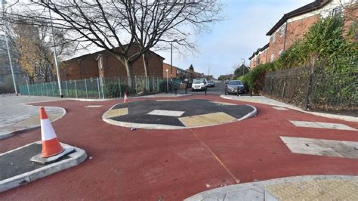 Bizarre new roundabout baffles residents and leaves everyone saying the same thing