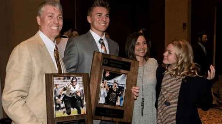 Bo Nix Parents, Who Are Patrick Nix And Krista Chapman? Father, Siblings, Family, Net Worth