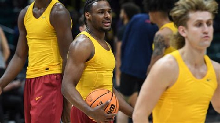 Bronny James takes pregame warmups with USC as return draws nearer