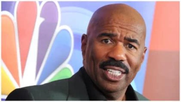 ‘Burger Look Like Steve Harvey’: Steve Harvey Fans Are In Tears Over His Hilarious Response After Critic Compares His Mustache and Teeth to Fast Food