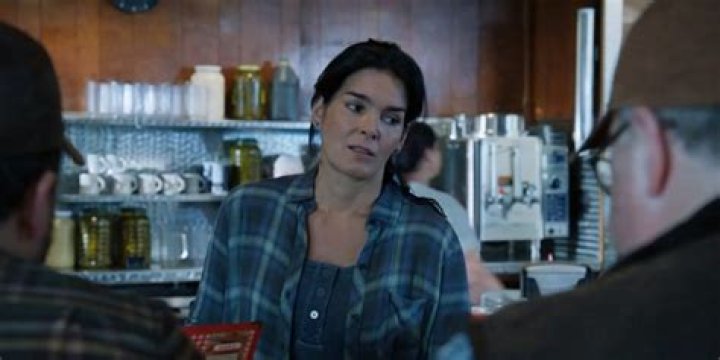 Buried In Barstow Ending, Explained: Are Hazel and Travis Dead or Alive?