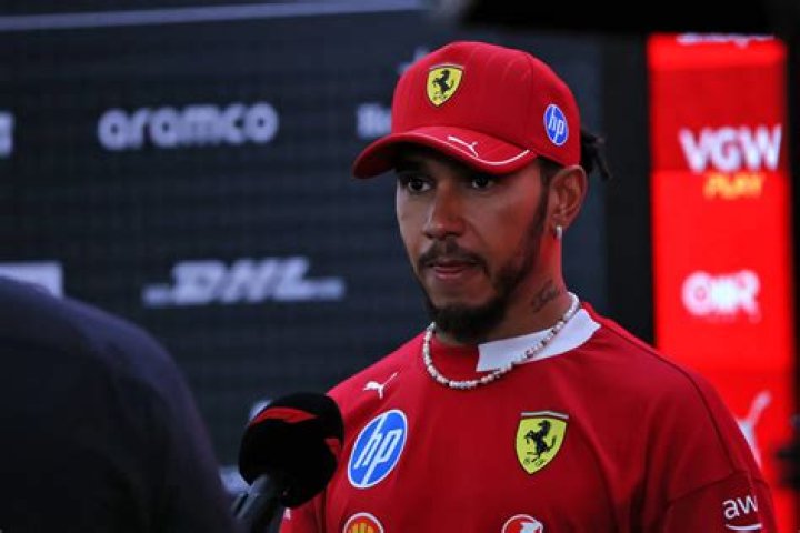 ‘Carlos Deserved Better’: Sainz Final Statement With Ferrari After Lewis Hamilton Replaces Him Leaves F1 World Worried