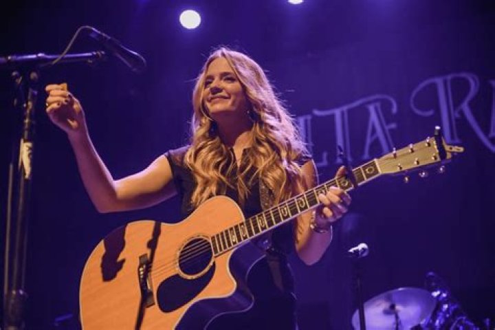 Carrie Welling at Ca d’Zan House Concerts June 23