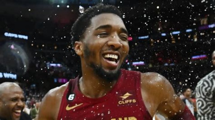 Cavaliers’ Donovan Mitchell scores career-high 71 points, join the elite group
