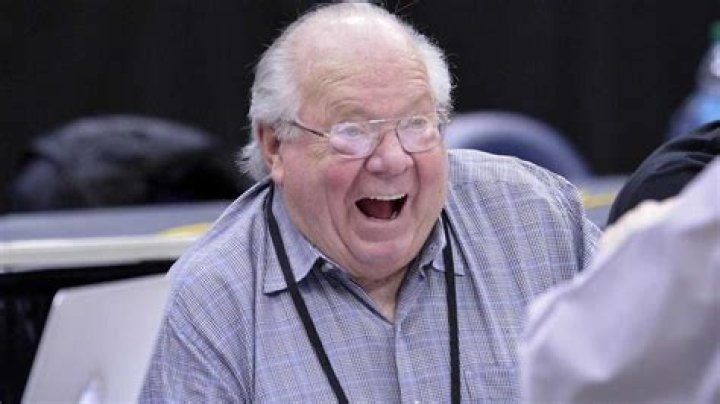 CBS Announcer Verne Lundquist to Retire After Broadcasting Final Masters in April
