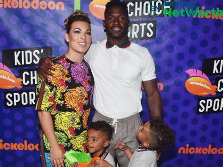 Chelsie Kyriss: Who is Antonio Brown’s baby mama and where can you find her on Instagram?