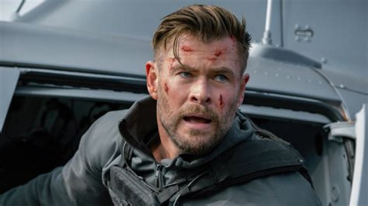 Chris Hemsworth Fights Terrorists In 12 Strong Trailer