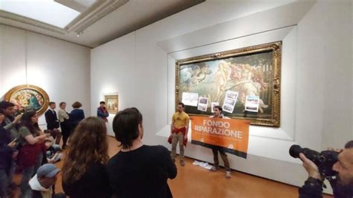 Climate activists target Botticelli’s ‘Birth of Venus’ in Florence’s Uffizi Gallery