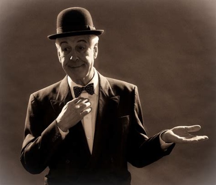 Comedy Giants - Biography