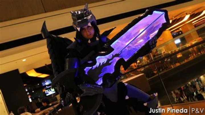 Cosplay Spotlight: HappyCosplayer and Cool.Rad Feature