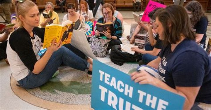 Court upholds block on Texas law requiring school book vendors to provide sexual content ratings