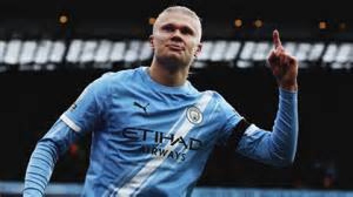 Crocked Erling Haaland takes trip to visit 'Mr Fix' for his foot injury as Man City superstar targets world domination