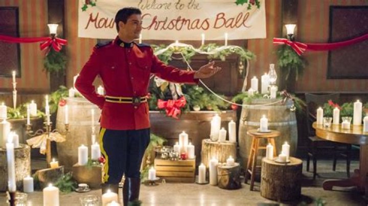 Daniel Lissing reprises Hallmark role on a new network
