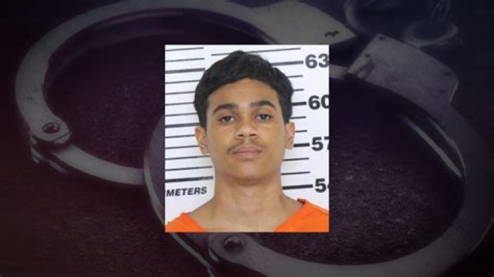 Davenport man, 19, sentenced to prison after 2022 Kwik Star shooting