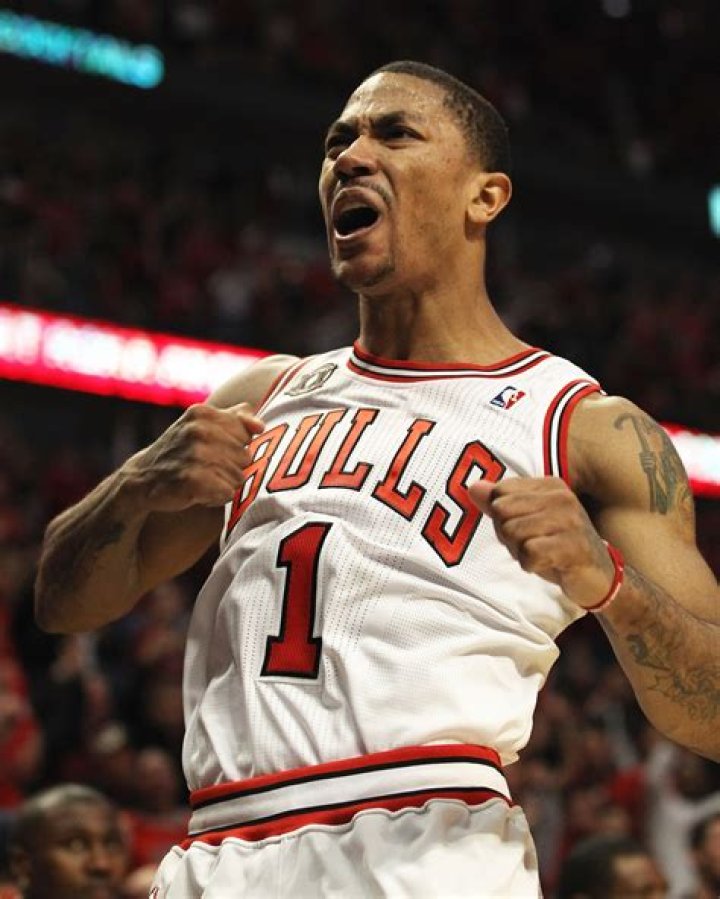 Derrick Rose’s Brother Not Happy With Bulls’ Roster