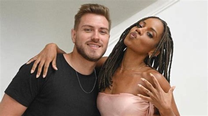 Did Thamara And Alisson Break Up? The Love is Blind Brazil Season 2 Couple