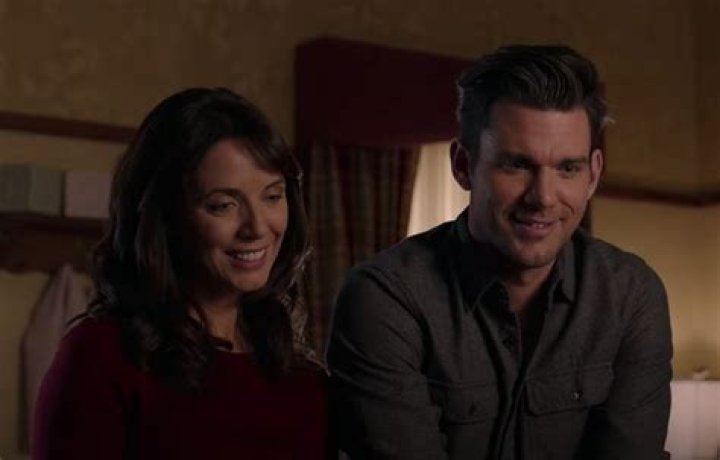 Does Lou Marry Mitch in Heartland?