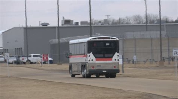 Dozens of ‘violent offenders’ transferred from Thomson penitentiary by order of Federal Bureau of Prisons