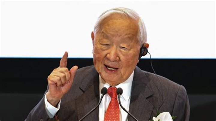 
Dr. Hung-Lun Chang
Net Worth
